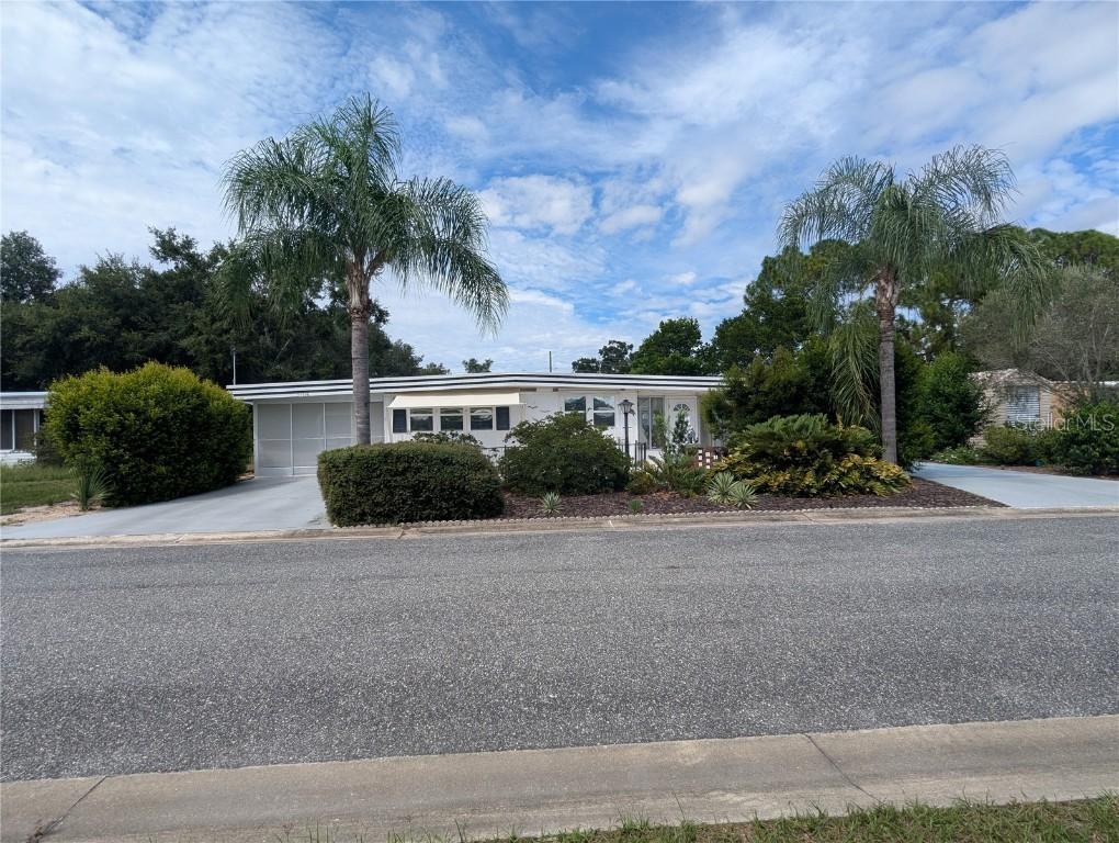 11929 Linda Ave., Tavares, FL 32778