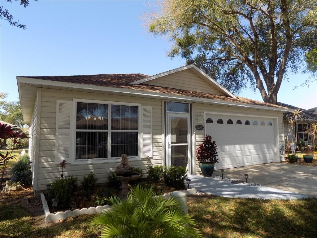 1563 Grove Ct., Tavares, FL 32778