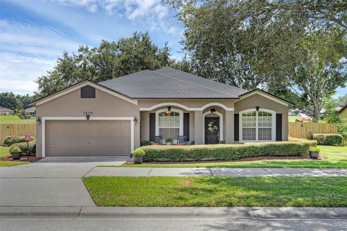 1486 Whooping Dr., Groveland, FL 34736