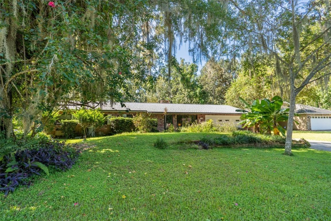 3908 Palm Dr., Leesburg, FL 34748