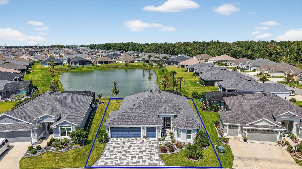 1694 Colleen Ct., The Villages, FL 34762