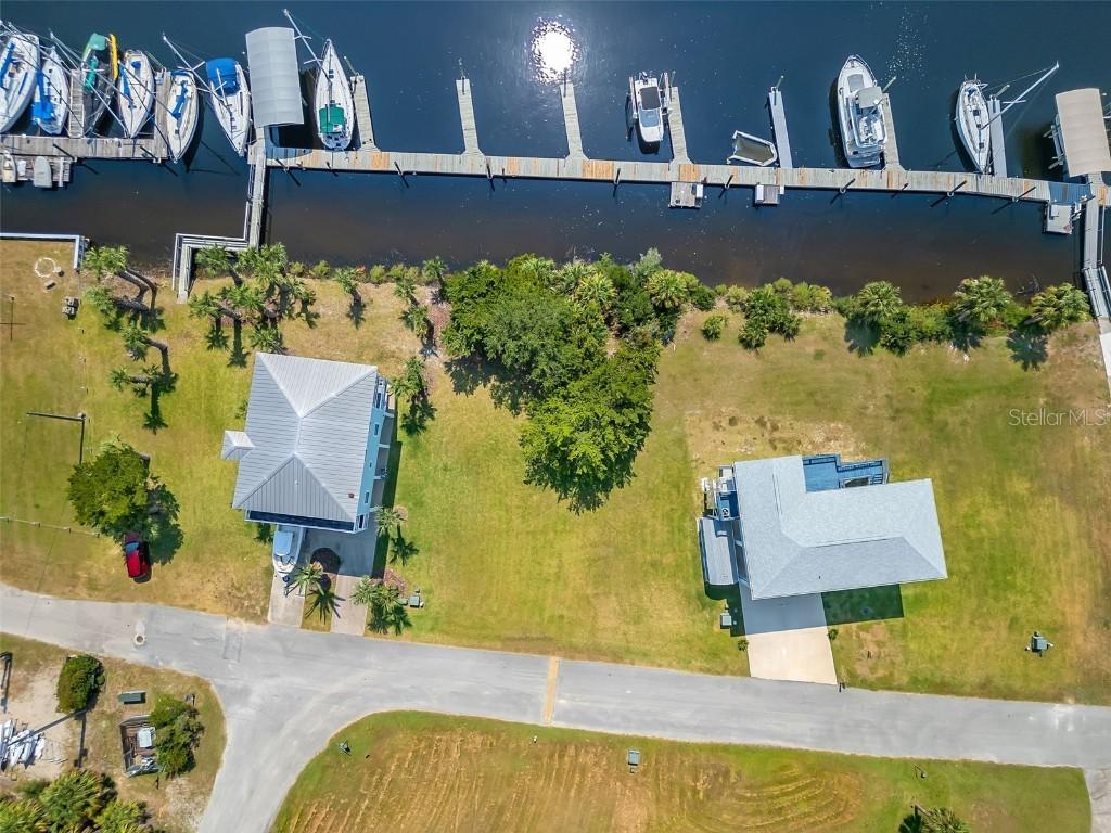 57 W Harbour Point Dr., Crawfordville, FL 32327