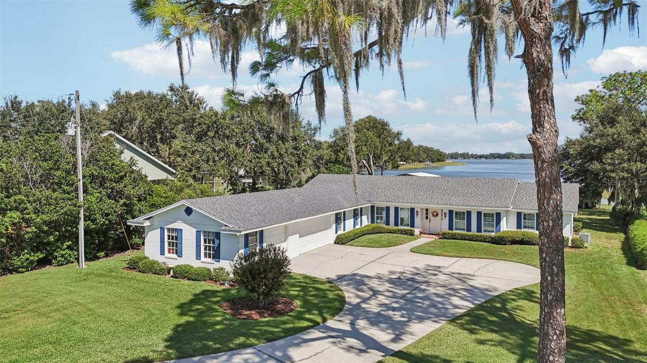 16037 E Shirley Shores Rd., Tavares, FL 32778