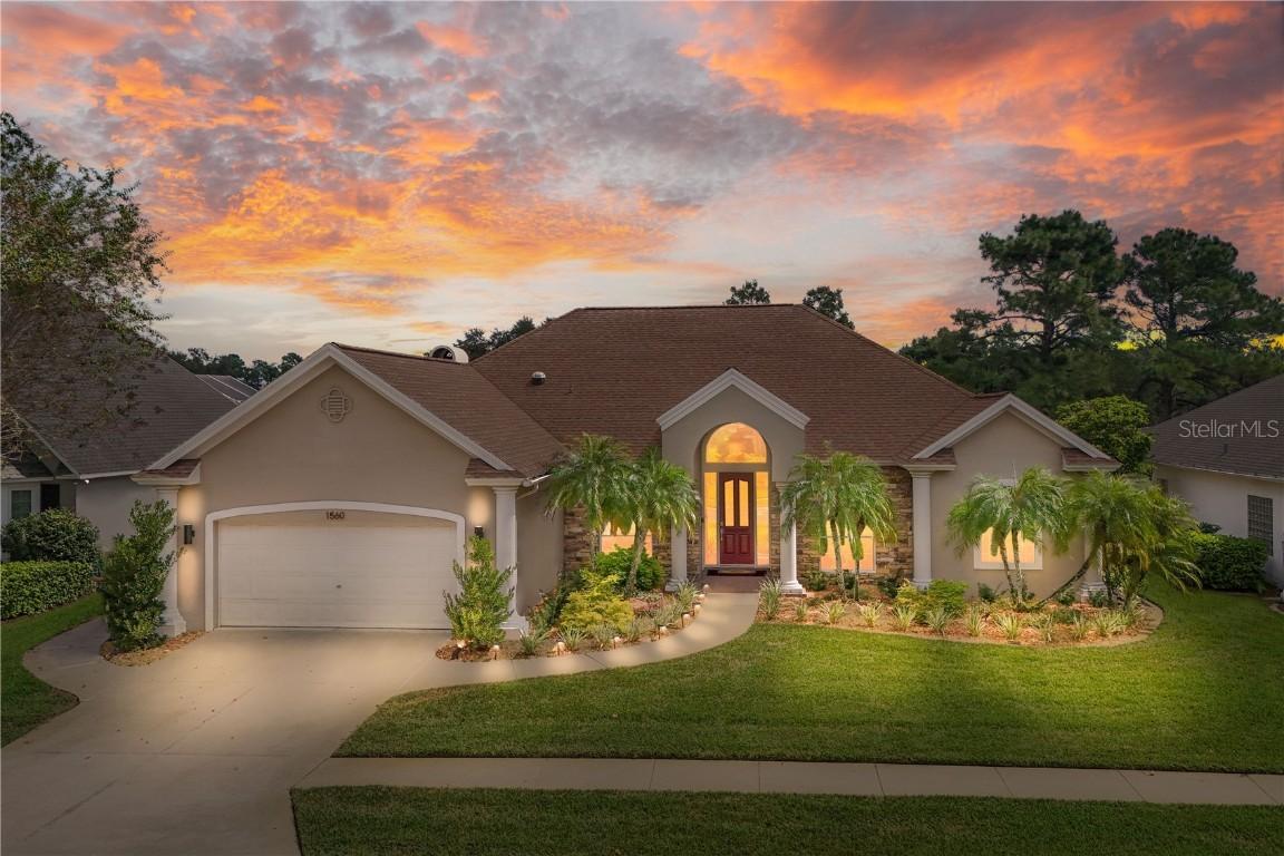 1560 Edgewater Dr., Mount Dora, FL 32757