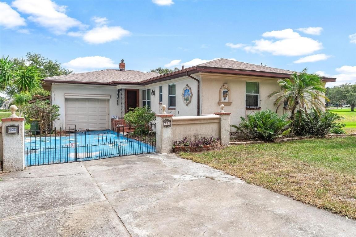 726 S 9th St., Leesburg, FL 34748