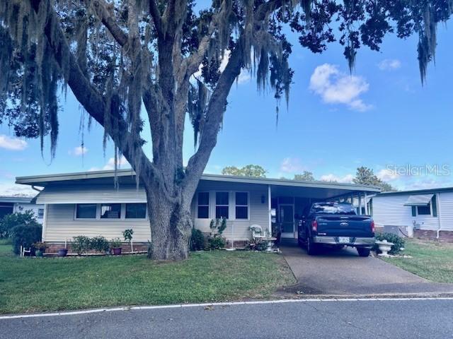 157 Royal Palm Dr., Leesburg, FL 34748