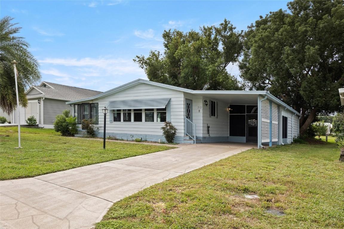 712 Jason Dr., The Villages, FL 32159