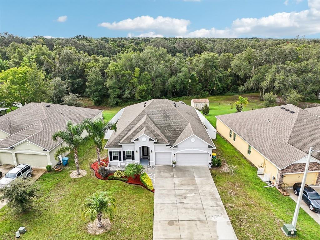 1813 Forest Glen Dr., Fruitland Park, FL 34731