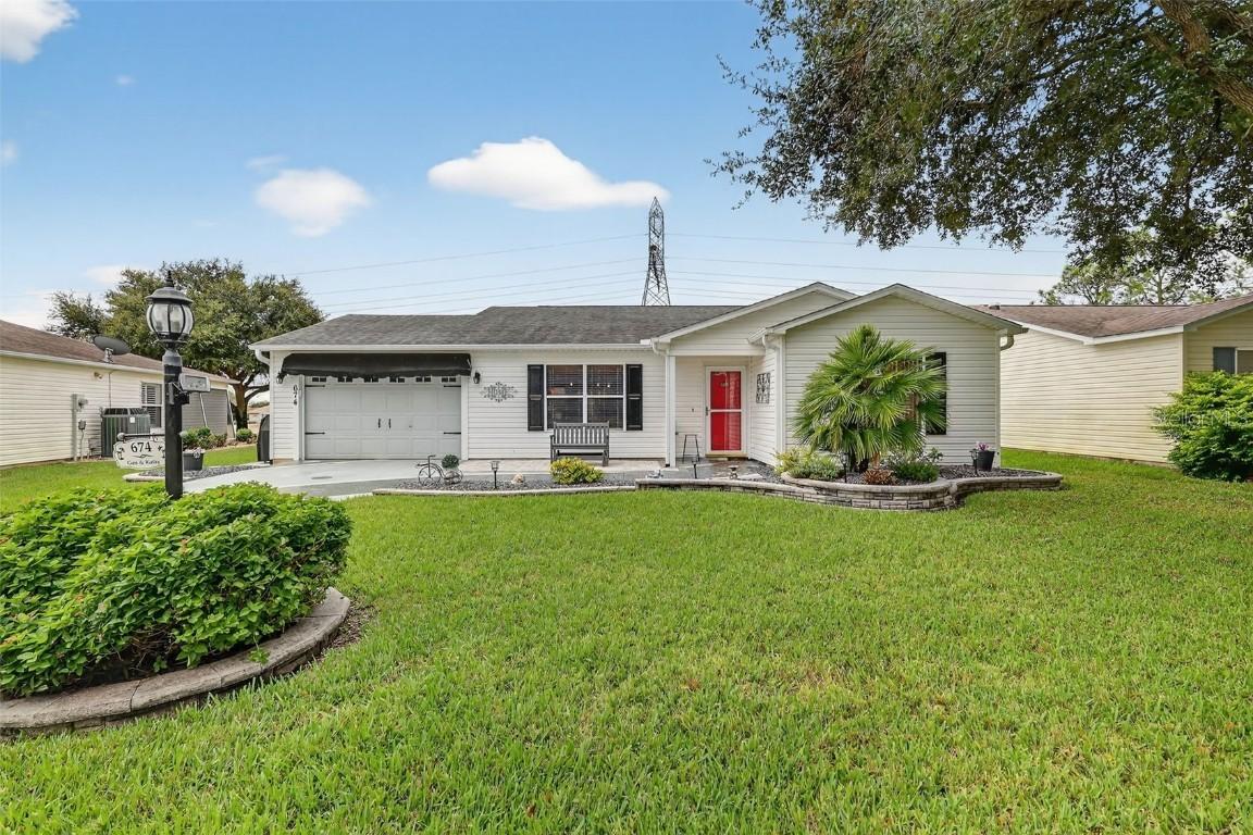 674 Camino Del Rey Dr., The Villages, FL 32159