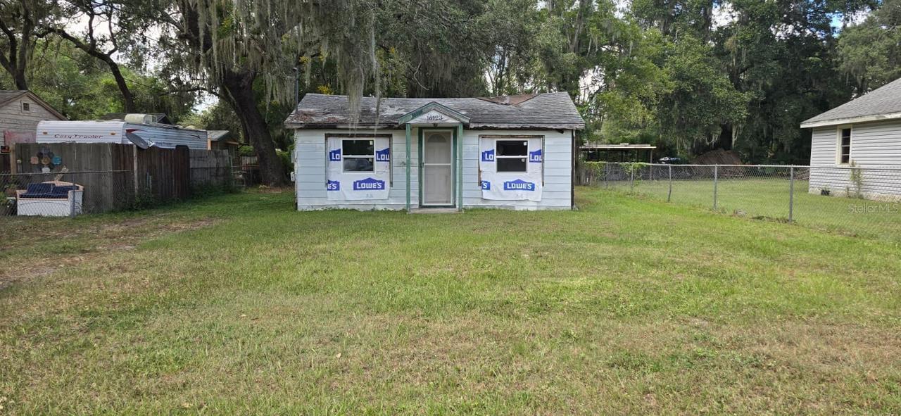 16123 3rd St., Umatilla, FL 32784