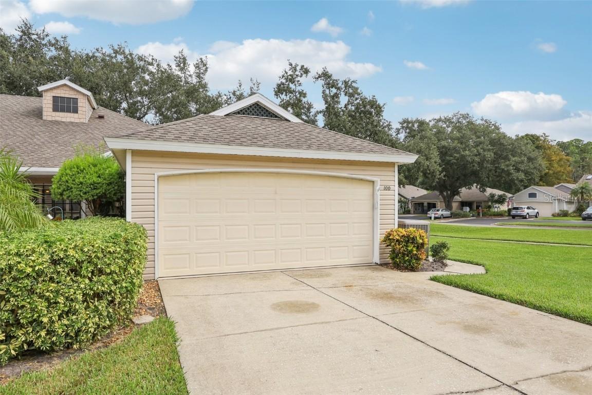 100 Juniper Way, Tavares, FL 32778
