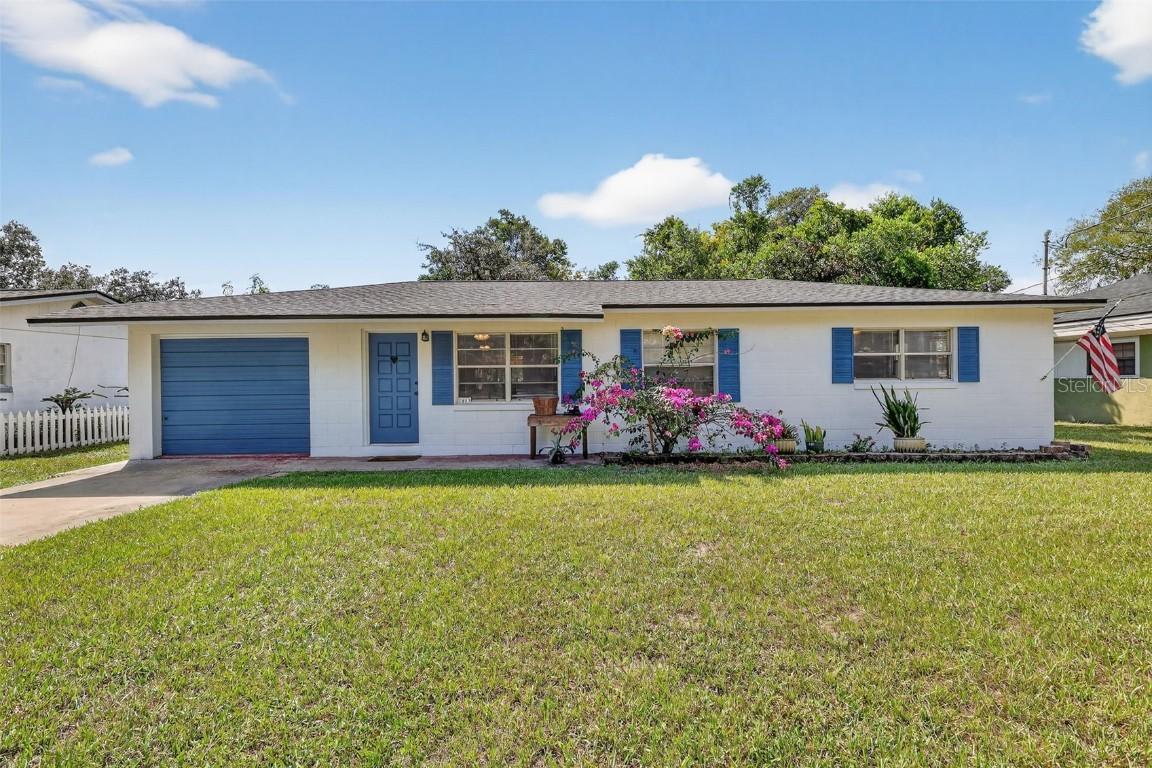2013 Vine St., Leesburg, FL 34748