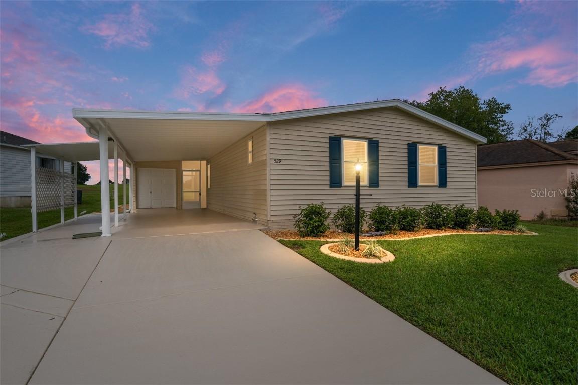 529 Bonita Dr., The Villages, FL 32159