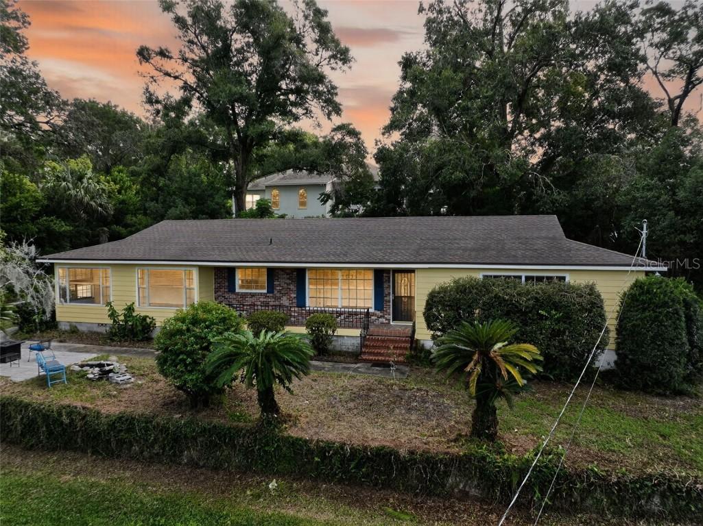 714 Kay Ct., Mount Dora, FL 32757