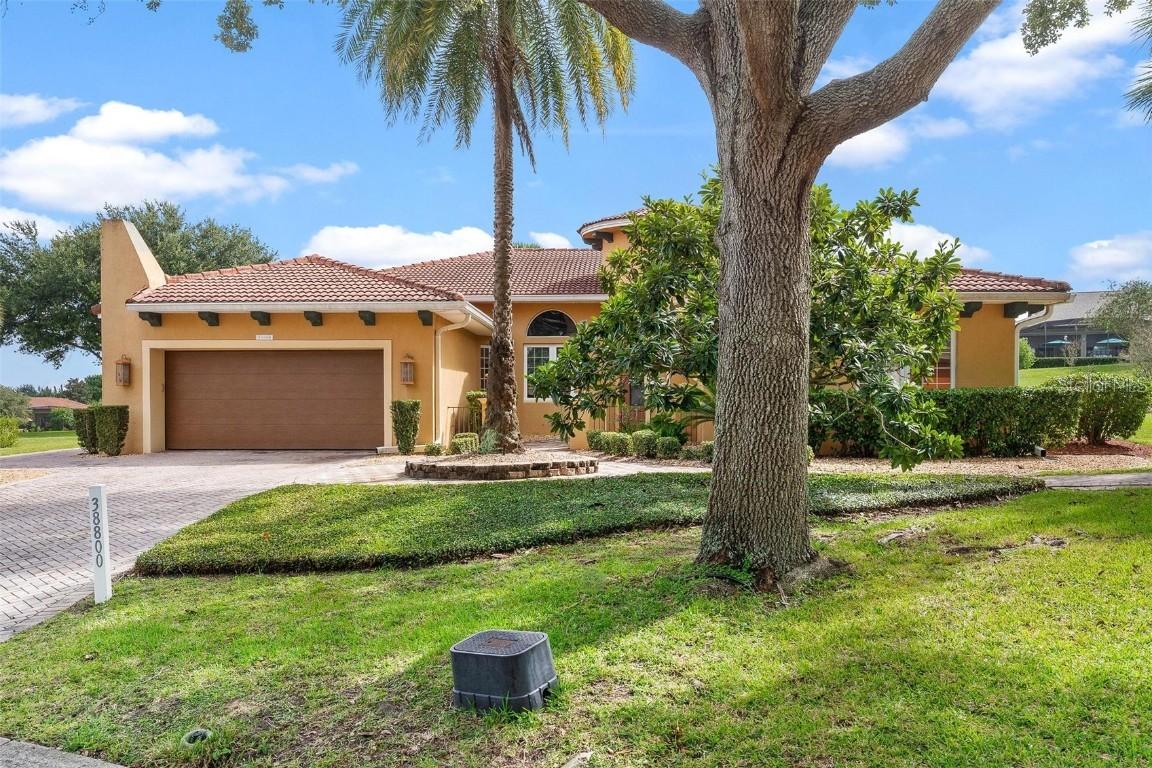 38800 Harborwoods Pl., Lady Lake, FL 32159