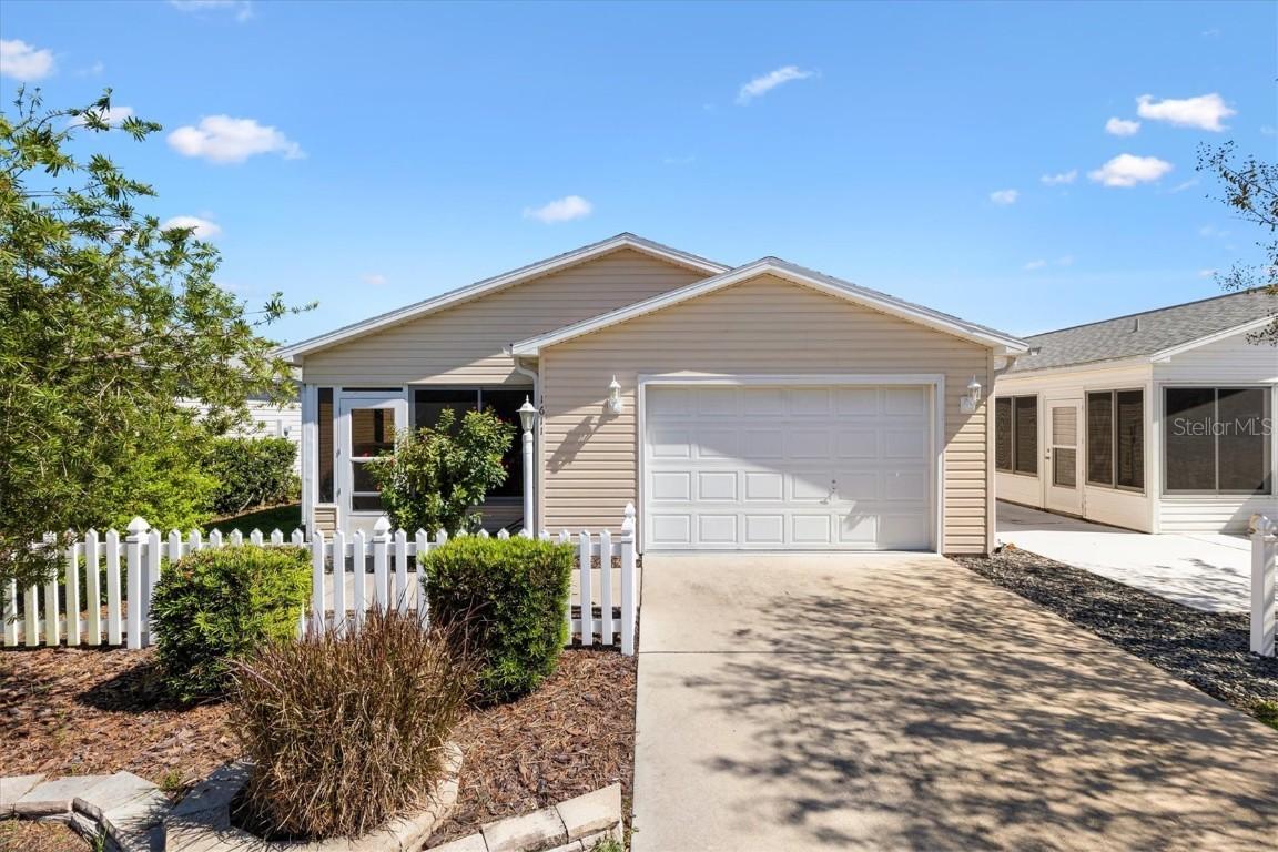 1611 Campos Dr., The Villages, FL 32162