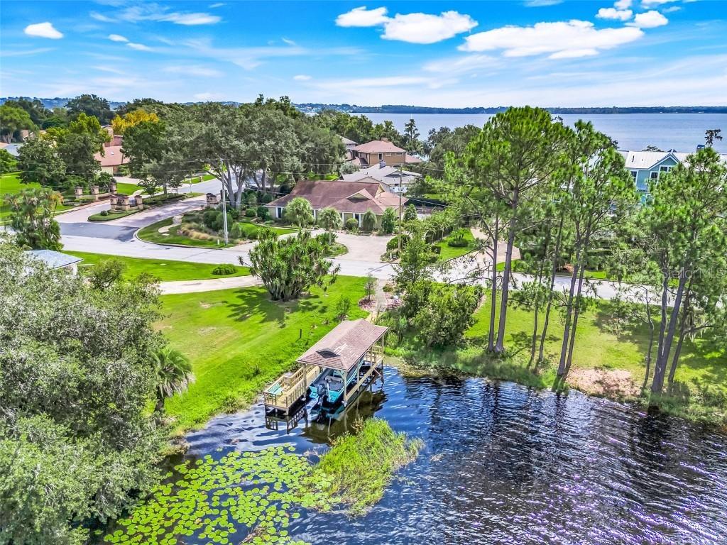 721 W Lakeshore Dr., Clermont, FL 34711