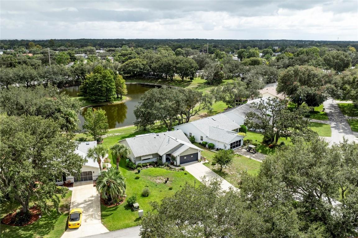 803 Dundee Cir., Leesburg, FL 34788