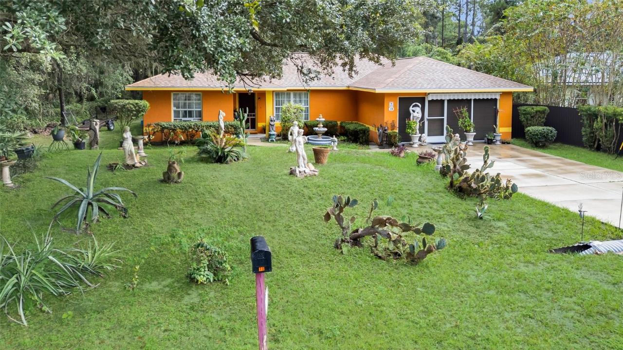 10 Sequoia Drive Trace Dr., Ocklawaha, FL 32179