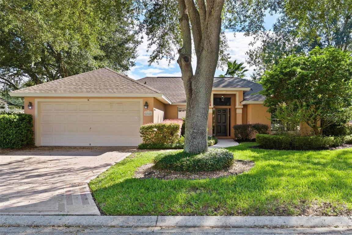 1041 Vassar Dr., Eustis, FL 32726