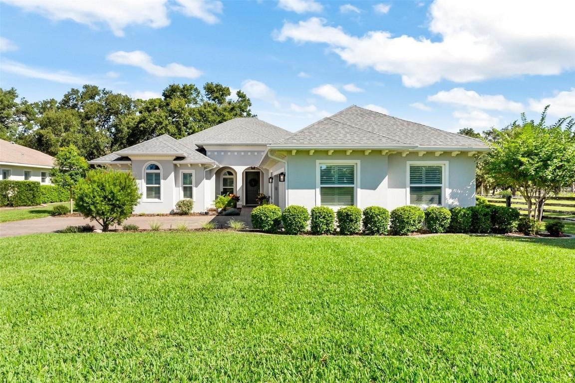 5066 Greens Dr., Lady Lake, FL 32159