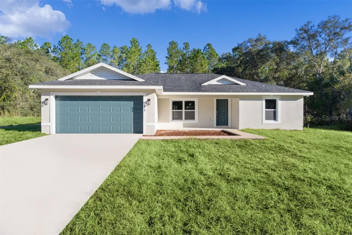21 Malauka Pass Tr., Ocklawaha, FL 32179