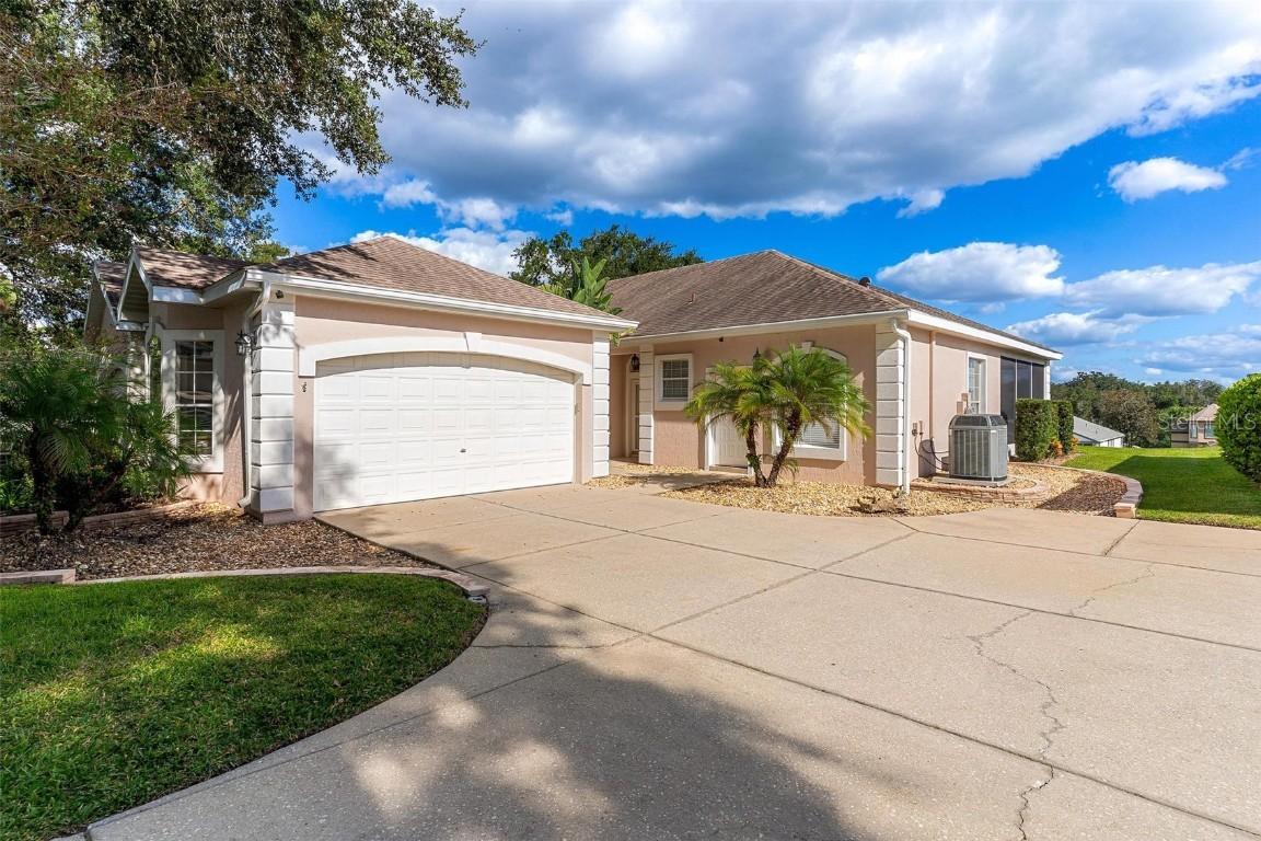 6224 Topsail Rd., Lady Lake, FL 32159