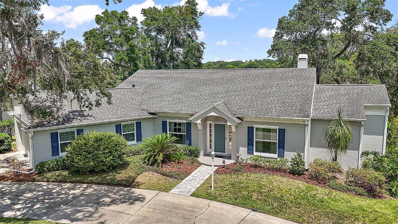 809 Northside Dr., Mount Dora, FL 32757
