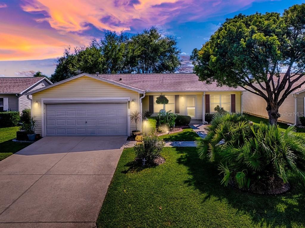 16899 SE 96th Chapelwood Cir., The Villages, FL 32162