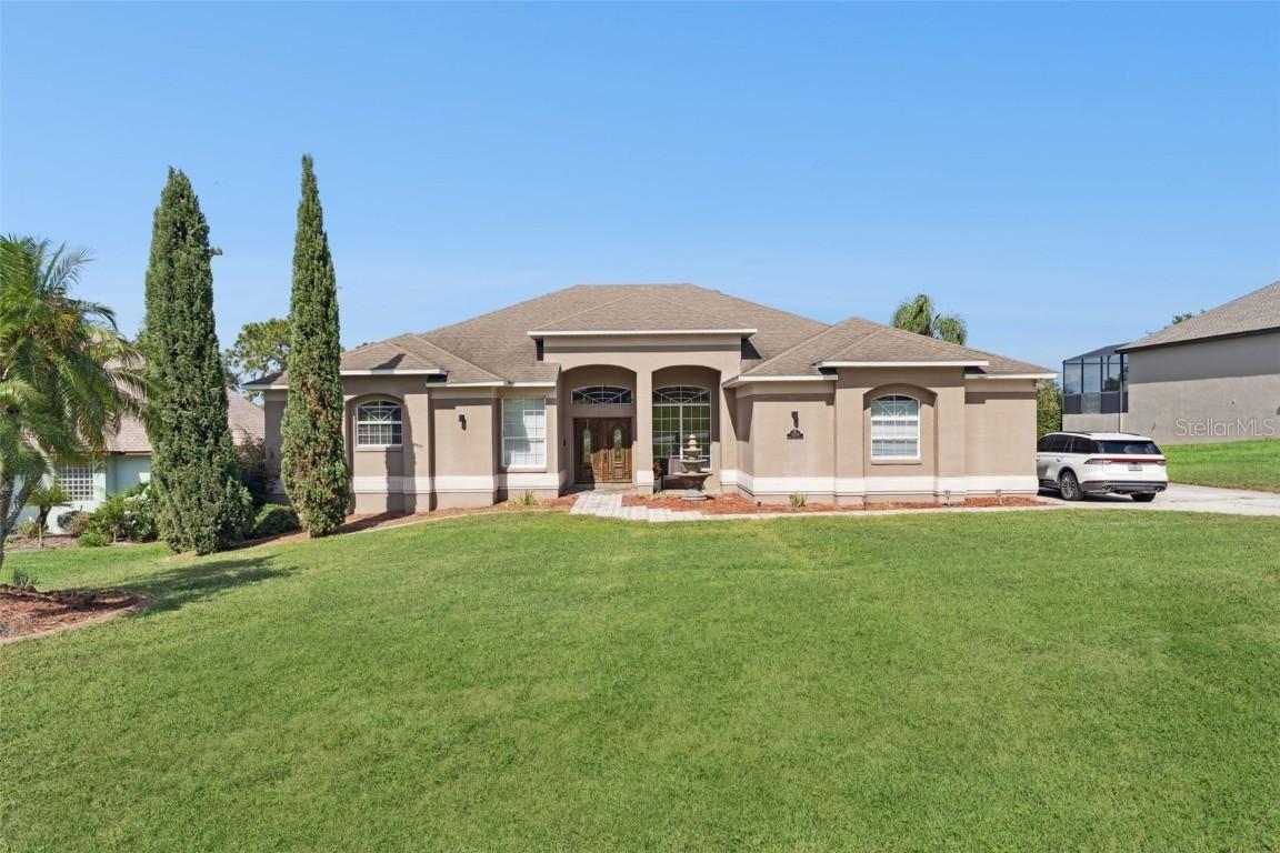 12736 Lake Ridge Cir., Clermont, FL 34711