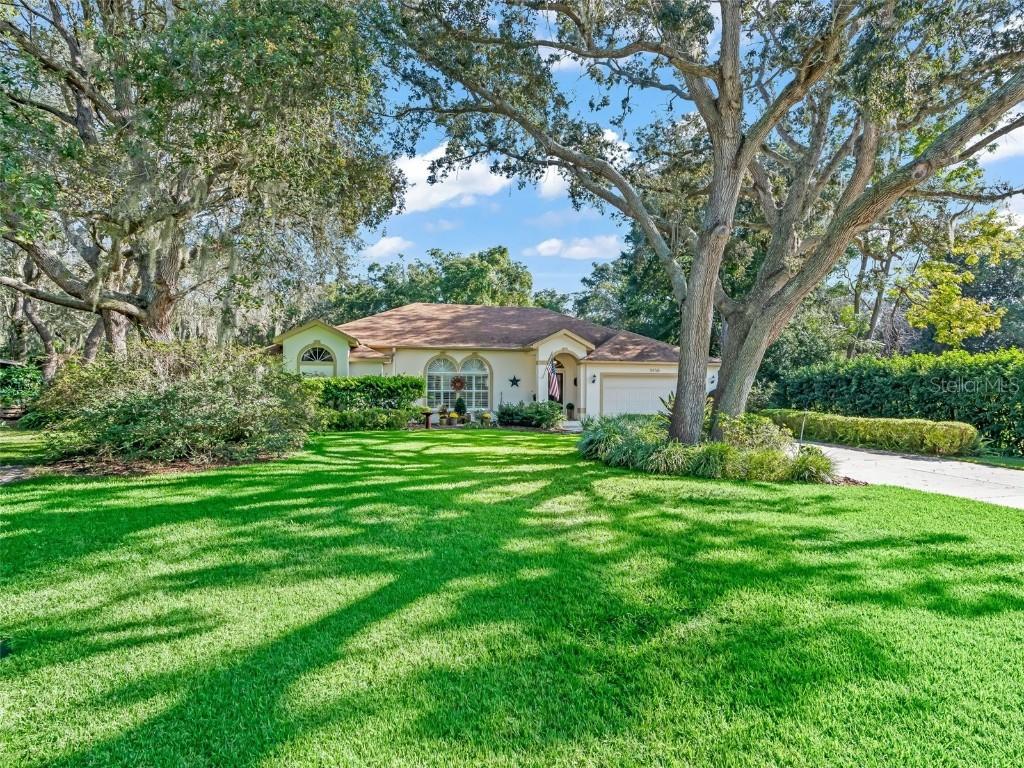 9856 Fairway Cir., Leesburg, FL 34788