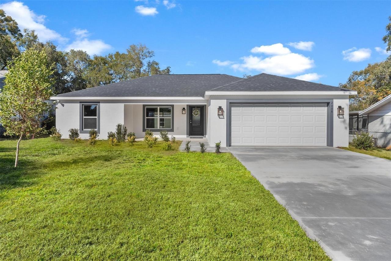 2008 Hollywood, Leesburg, FL 34748
