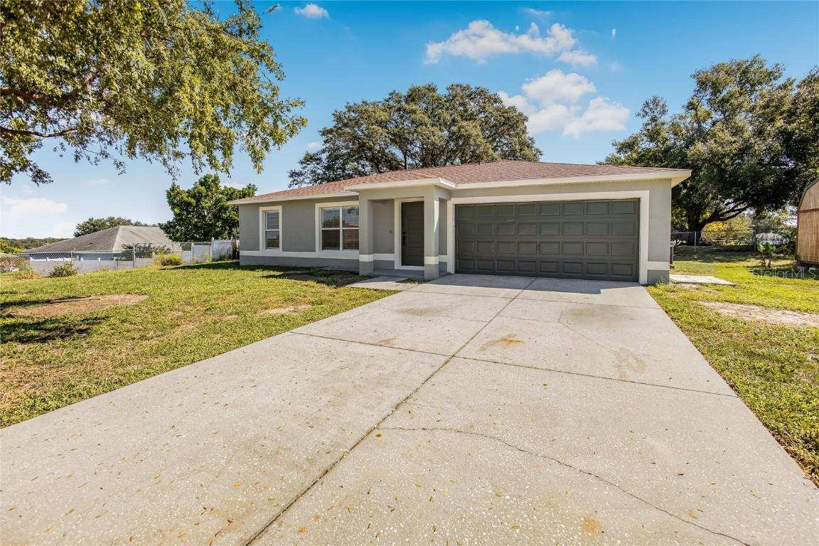 5001 Pine Needle Dr., Mascotte, FL 34753