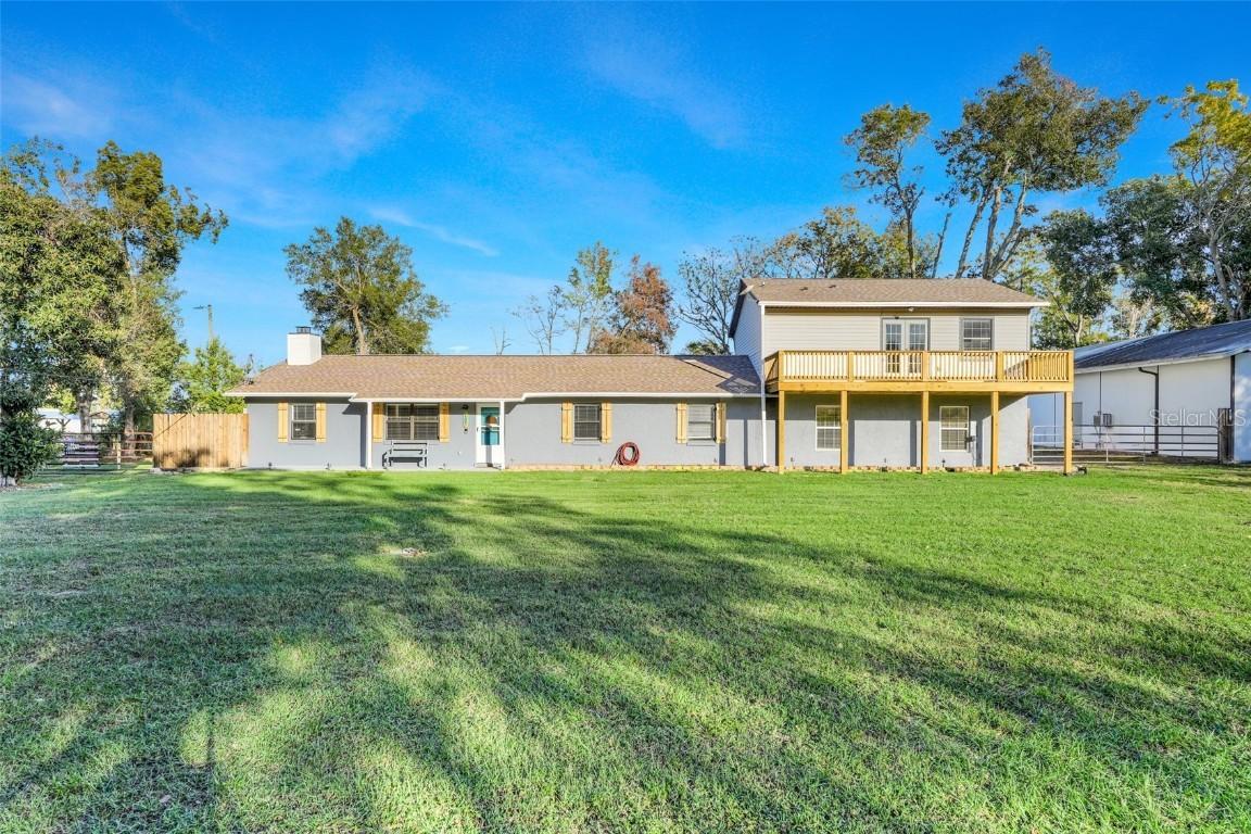 109 Fruitwood Ave., Eustis, FL 32726