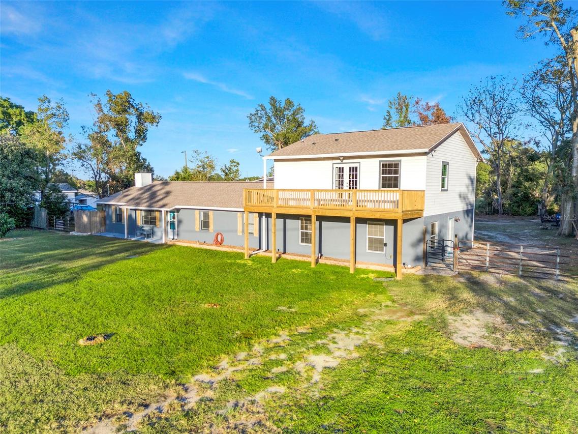 109 Fruitwood Ave., Eustis, FL 32726