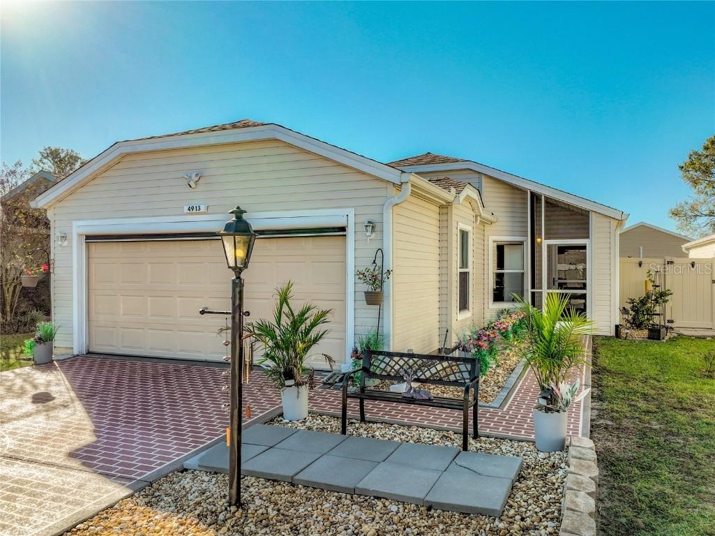 4913 Heron Run Cir., Leesburg, FL 34748