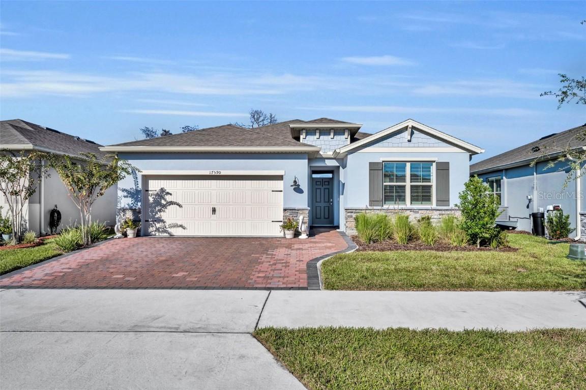 17590 Blazing Star Cir., Clermont, FL 34714