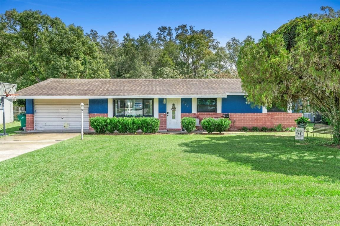 409 Century Ave., Fruitland Park, FL 34731