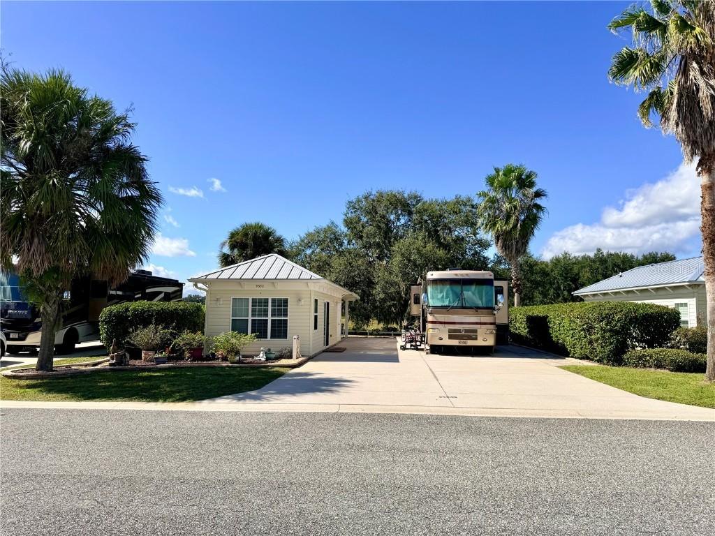 9588 SE 47th Way, Webster, FL 33597