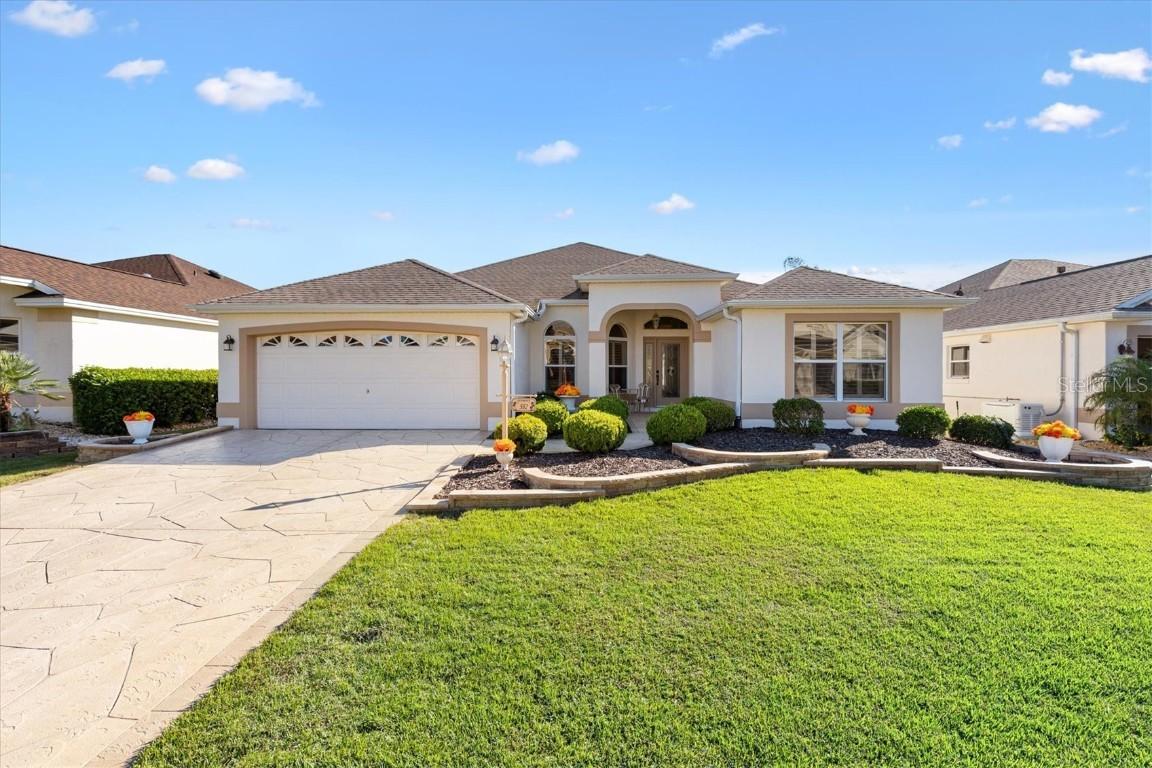 552 Society Hill Cir., The Villages, FL 32162