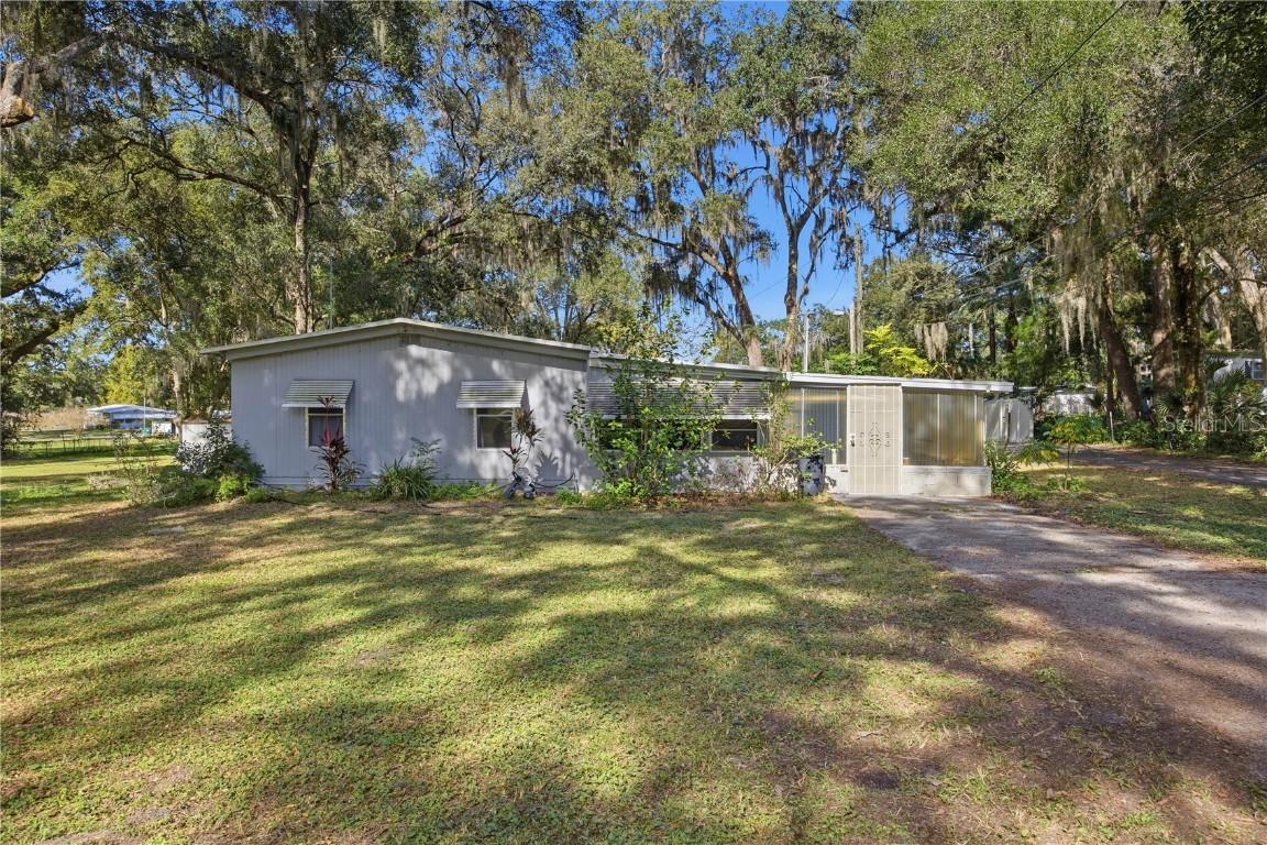 235 Griffin View Dr., Lady Lake, FL 32159