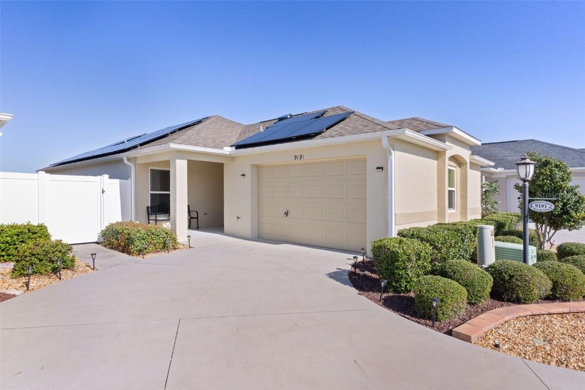 9191 SE 166th Sprung Ln., The Villages, FL 32162