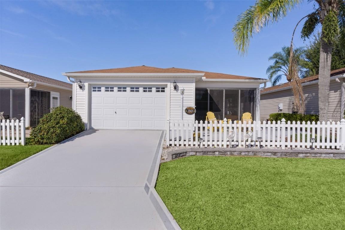 2063 Thornton Ter., The Villages, FL 32162