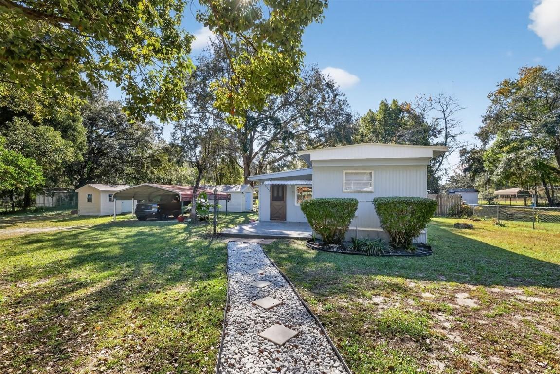 10438 SE 130th Pl., Ocklawaha, FL 32179