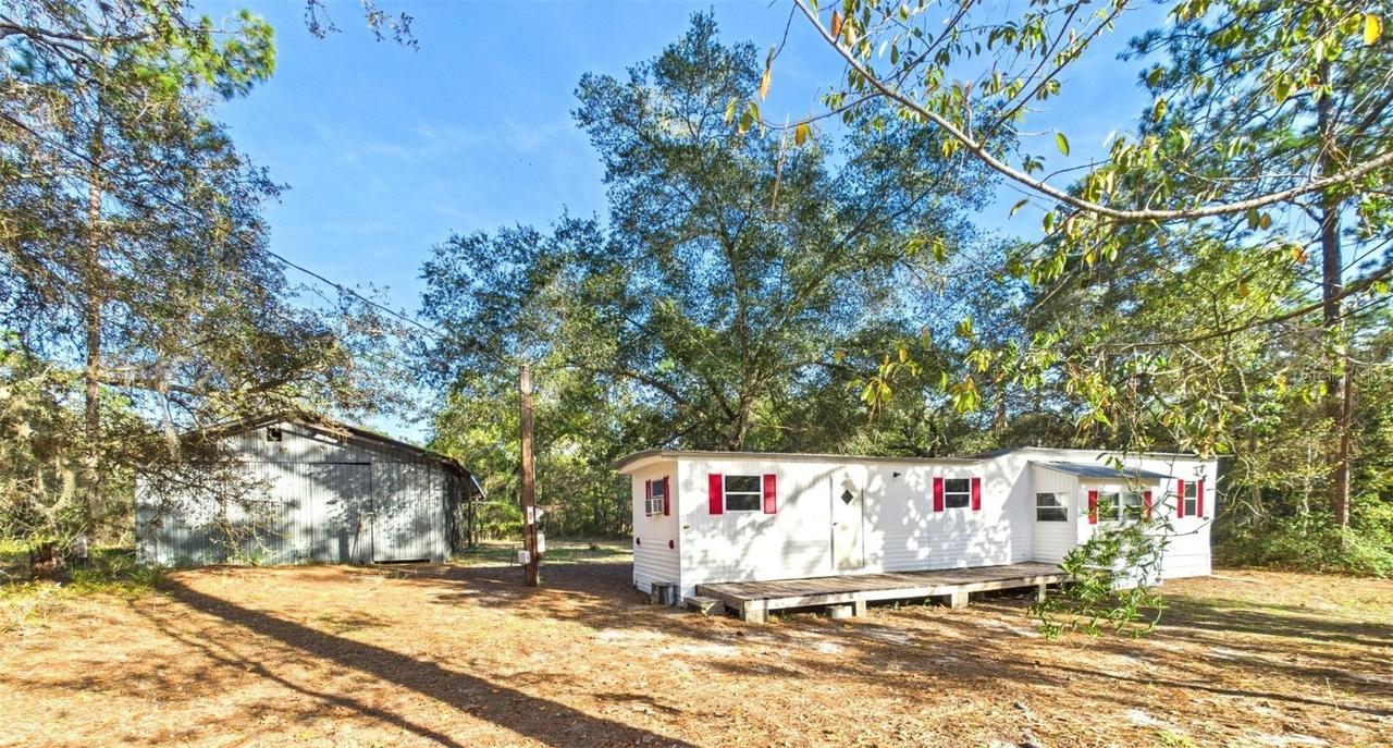 9151 SE 196th Ave., Ocklawaha, FL 32179