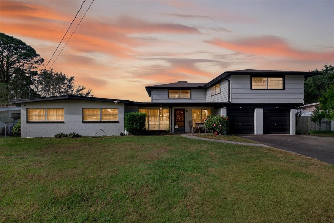 710 Twin Oaks Ln., Eustis, FL 32726