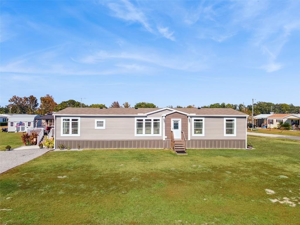 1193 NW 12th Ln., Lake Panasoffkee, FL 33538