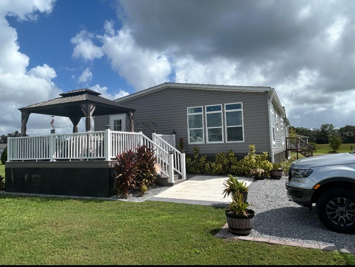 1193 NW 12th Ln., Lake Panasoffkee, FL 33538