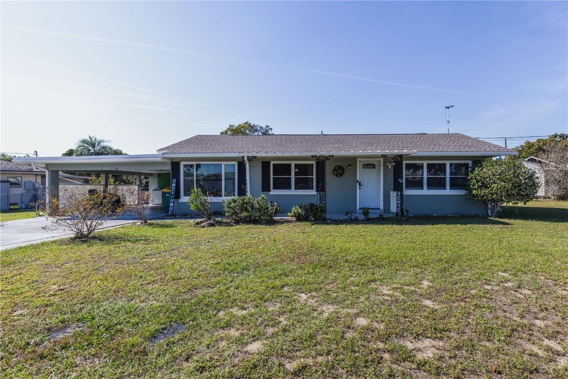 903 Virginia Ave., Tavares, FL 32778