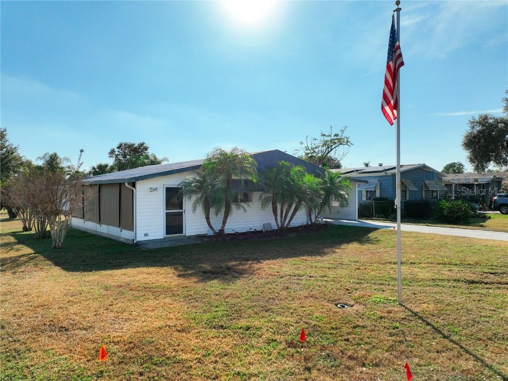 13338 Orange Blossom St., Astatula, FL 34705